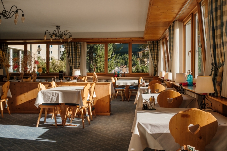 Hotel Bernina, breakfast room